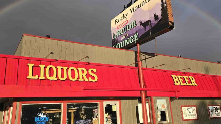 Cody Bar Snuffs Out Smoking, Lights Up A New Era