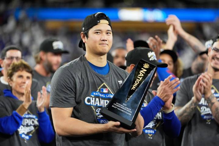 Ohtani puts on 2-way Sho for the ages with 3 homers, 10 Ks to lead Dodgers back to World Series