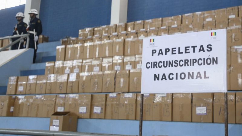 Elecciones en Bolivia: dos candidatos definen la presidencia en un balotaje