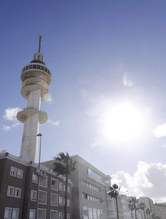 El Ayuntamiento de Cádiz ingresará casi un millón de euros por los futuros hoteles de Ilunion