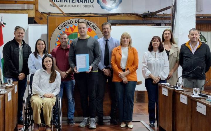 Concejo Deliberante declaró de Interés Público, Educativo y Municipal a la Estudiantina Obereña 2025