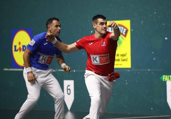 Ezkurdia gana 22-9 y se acerca a semifinales