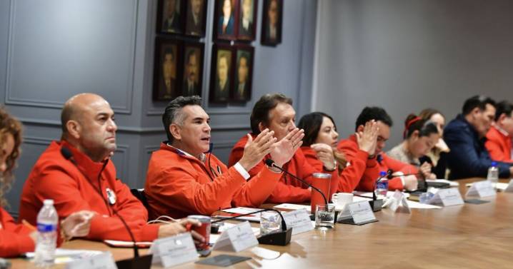 "Alito" Moreno vincula el miedo del PAN con el caso del “cártel inmobiliario” y apunta al 2030