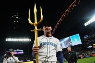 Julio Rodríguez lifts Mariners over Tigers 3-2, Seattle takes Game 2 of ALDS to even series