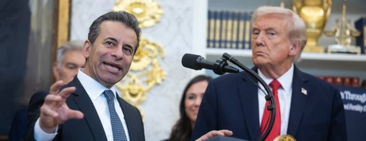 FDA’s New Fast Drug Review Plan Comes With Trade