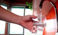 Vecinos con vómito y diarrea en un barrio de La Plata: le apuntan al agua de ABSA 