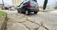 Deterioro y peligro en el barrio La Francia de Manizales: vecinos claman por reparación de las vías afectadas