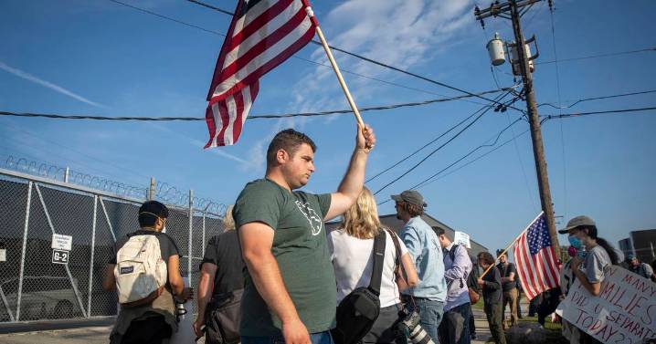 Court scrutiny of ICE mounts as judge rules warrantless arrests violated order
