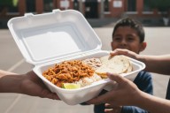 669 niños se intoxicaron con alimentos contaminados en Tijuana