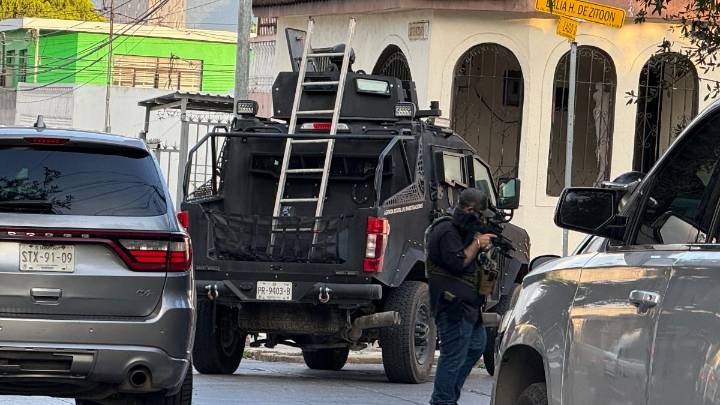 Realizan operativos contra narcomenudeo en domicilios de la colonia Independencia de Monterrey