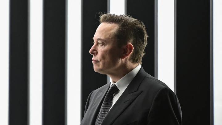 How much can Tesla pay Elon Musk? Delaware's Supreme Court will decide