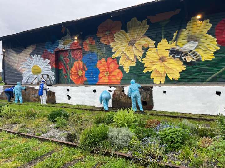 El Galpón Estación estrena nueva fachada gracias a la restauración del programa Chile Pinta 2025
