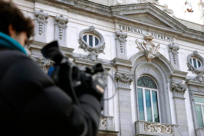 Piden al Supremo recabar los movimientos en efectivo del PSOE