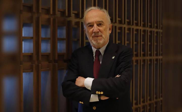 Santiago Muñoz Machado: “La RAE cree que la fórmula masculino genérico no es una agresión al sexo femenino”