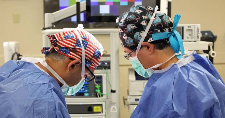 Vandalia Health Mon Medical Center becomes first in  the region to establish dual single port flip room