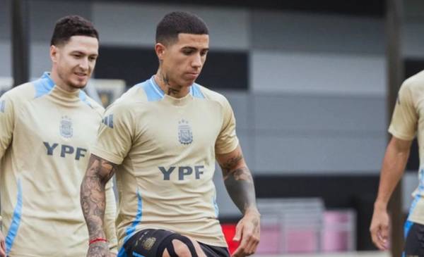 Enzo Fernández quedó desafectado de la Selección por una sinovitis