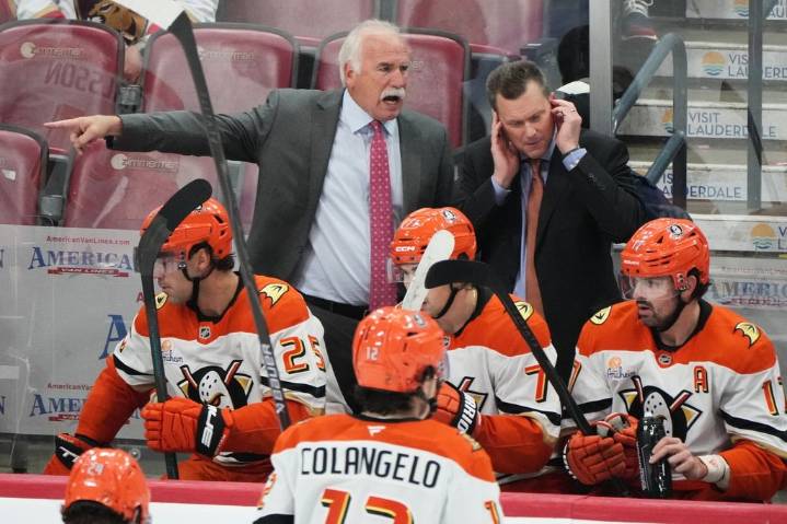 Joel Quenneville returns to South Florida with a win and applause