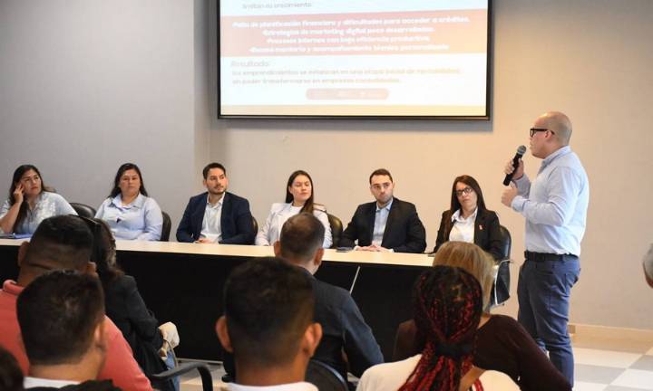 La Casa del Emprendedor presentó dos programas que funcionan en su sede