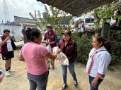 Entregan colchonetas, víveres y ropa en Atlalco y El Paraje, en Yahualica