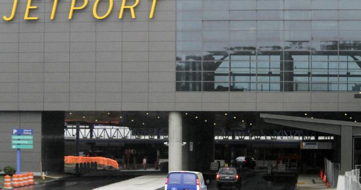 Travelers may notice some indirect shutdown impacts when flying through Portland
