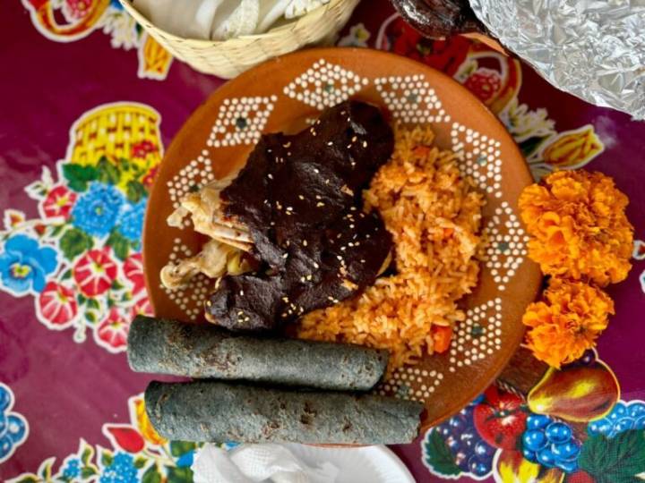 Impulsan feria y concurso del mole en Santa Ana Hueytlalpan