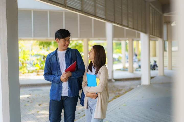 'Crush Recession': Gen Zers and Millennials Suffering Love Life Phenomena