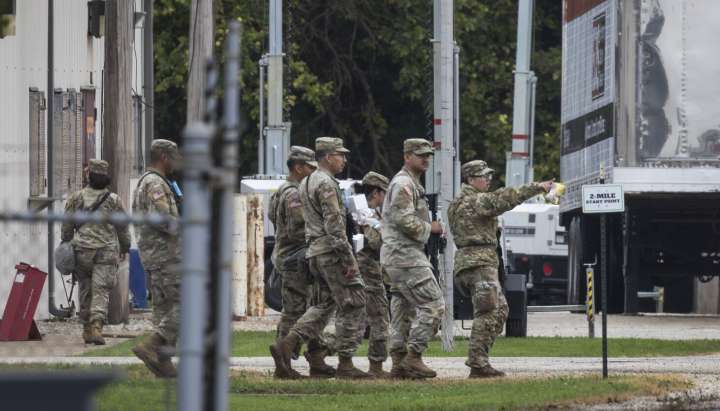 Texas National Guard members arrive at Chicago area military training facility