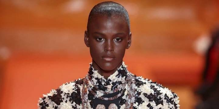 Valentina Castro hace historia al convertirse en la primera modelo colombiana en desfilar para Victoria’s Secret
