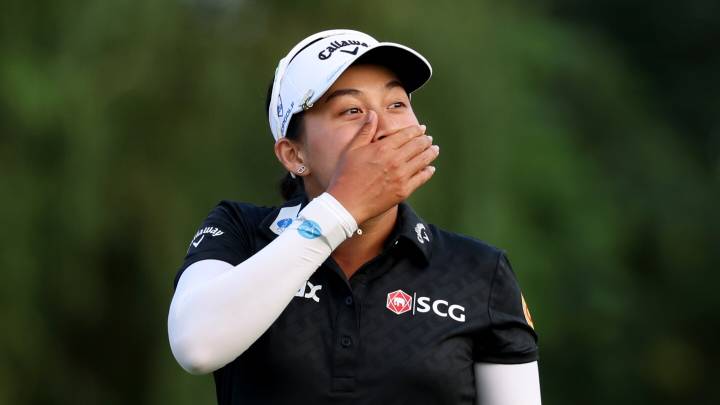 Jeeno Thitikul completes dramatic rally with five-hole playoff win at LPGA Shanghai