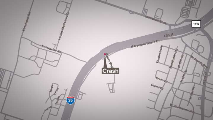 One person injured after 18-wheeler jackknifes in Temple
