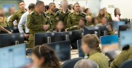 Hamás entrega los primeros siete rehenes de Israel