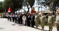 Develan busto de héroe de la democracia en colegio nacional San José de Chiclayo