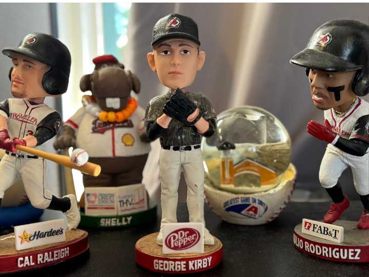 Former Travs shine as Mariners advance in American League playoffs
