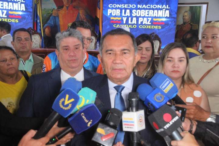 Gobernador Galíndez hace un "llamado a la paz y al diálogo político