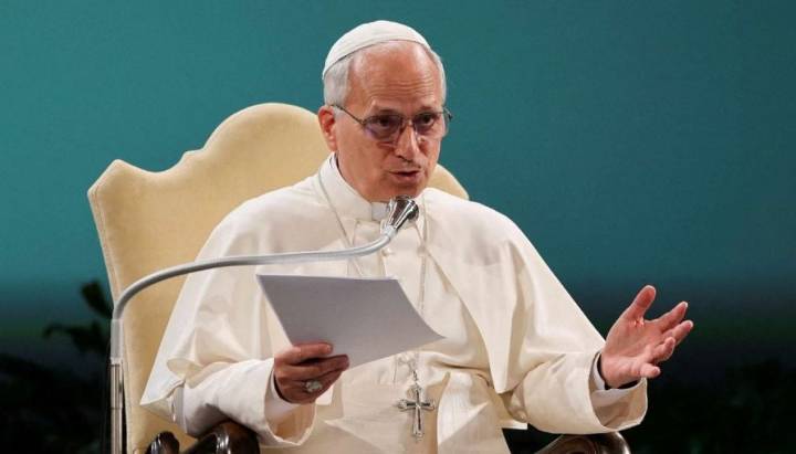 Papa León XIV a los jóvenes: "Preguntas más profundas no se responden deslizando sin parar en los teléfonos"