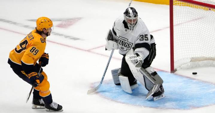 Ozzy Wiesblatt scores deciding goal of shootout in 9th round to lead Predators past Kings 5