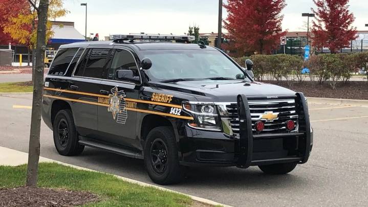 Pontiac-area couple dead in apparent murder-suicide. Five kids left behind