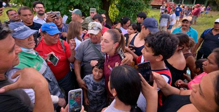 Claudia Sheinbaum supervisa ayuda y traslados médicos en Poza Rica