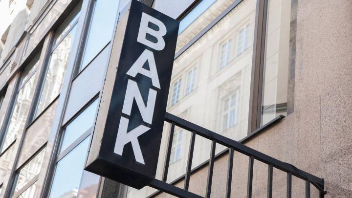 Moneycontrol Pro Panorama | Fresh blood in banking