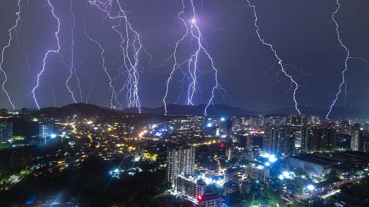 IMD Issues Yellow Alert For Nashik As Unseasonal Rains Cause Massive Crop Damage