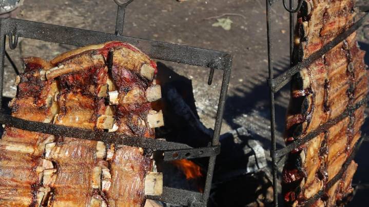 Ni Carlos Keen ni Tomás Jofré: el pueblo de menos de 100 habitantes con parrillas de campo para pasar el día