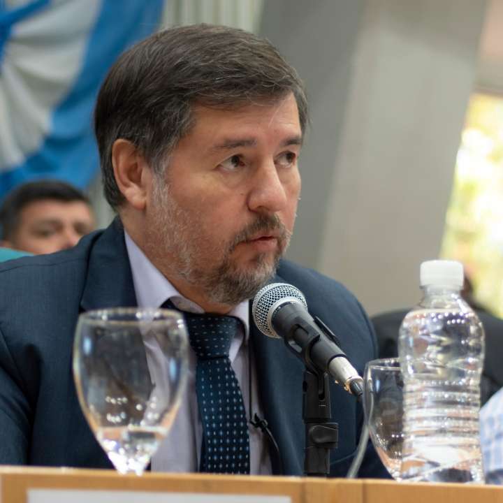 Sin quórum en la Legislatura: se postergó el tratamiento de la restitución de Eduardo Sosa