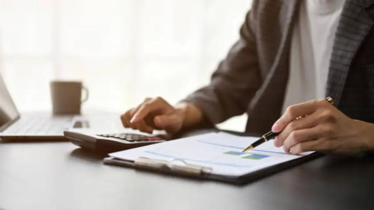 ¿Me pueden despedir por llegar a la edad de pensión? Ley protege a trabajadores