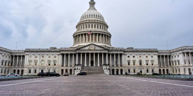 Estados Unidos cierra el Gobierno por desacuerdo en el Congreso
