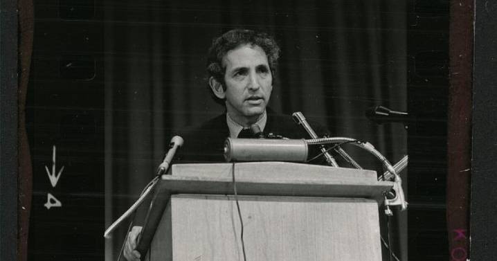 Refresher Course: What protections exist for whistleblowers?