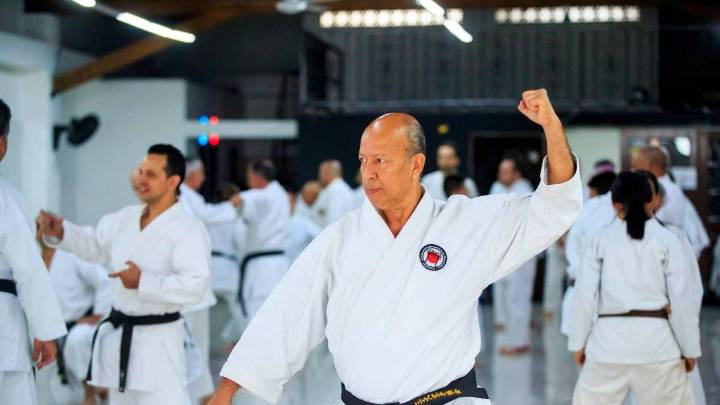 Ramón Zambrano, maestro venezolano con 60 años dedicados al karate, lloró tras premio de María Corina Machado
