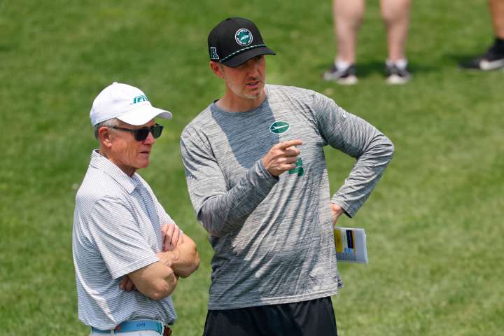 Jets Mailbag: Who is the QB heading into 2026?