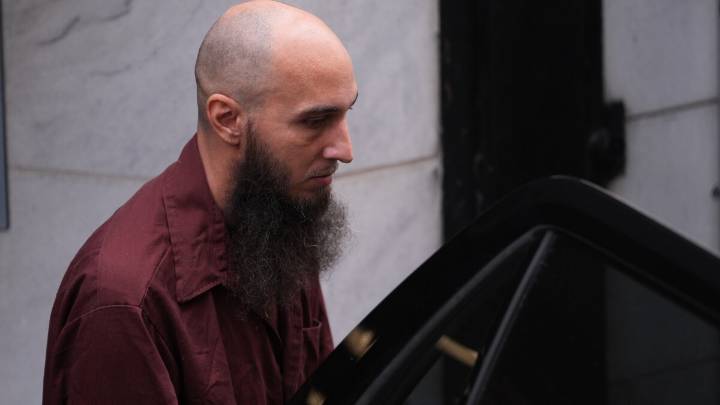 Pennsylvania man pleads guilty in arson attack at governor's mansion