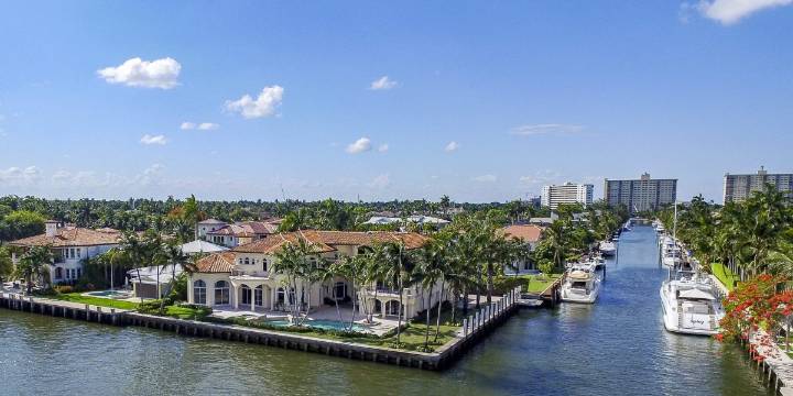 Florida's housing market was skewed wildly by the pandemic. It's finally coming to grips with a 'realistic middle ground'