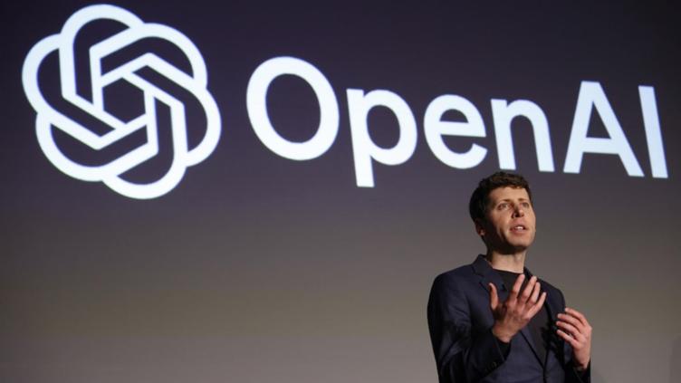 Contrata OpenAI al físico Alex Lupsasca para impulsar nuevo equipo